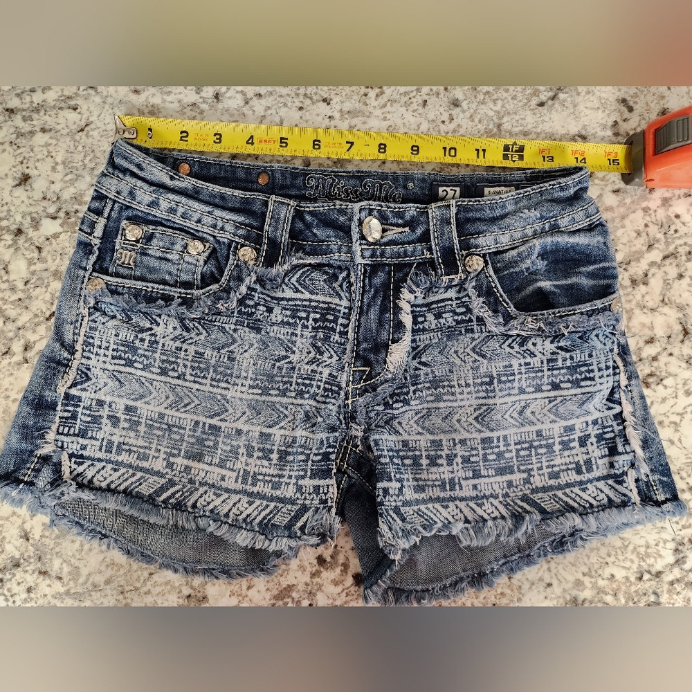 Miss Me Distressed Printed Shorts 27